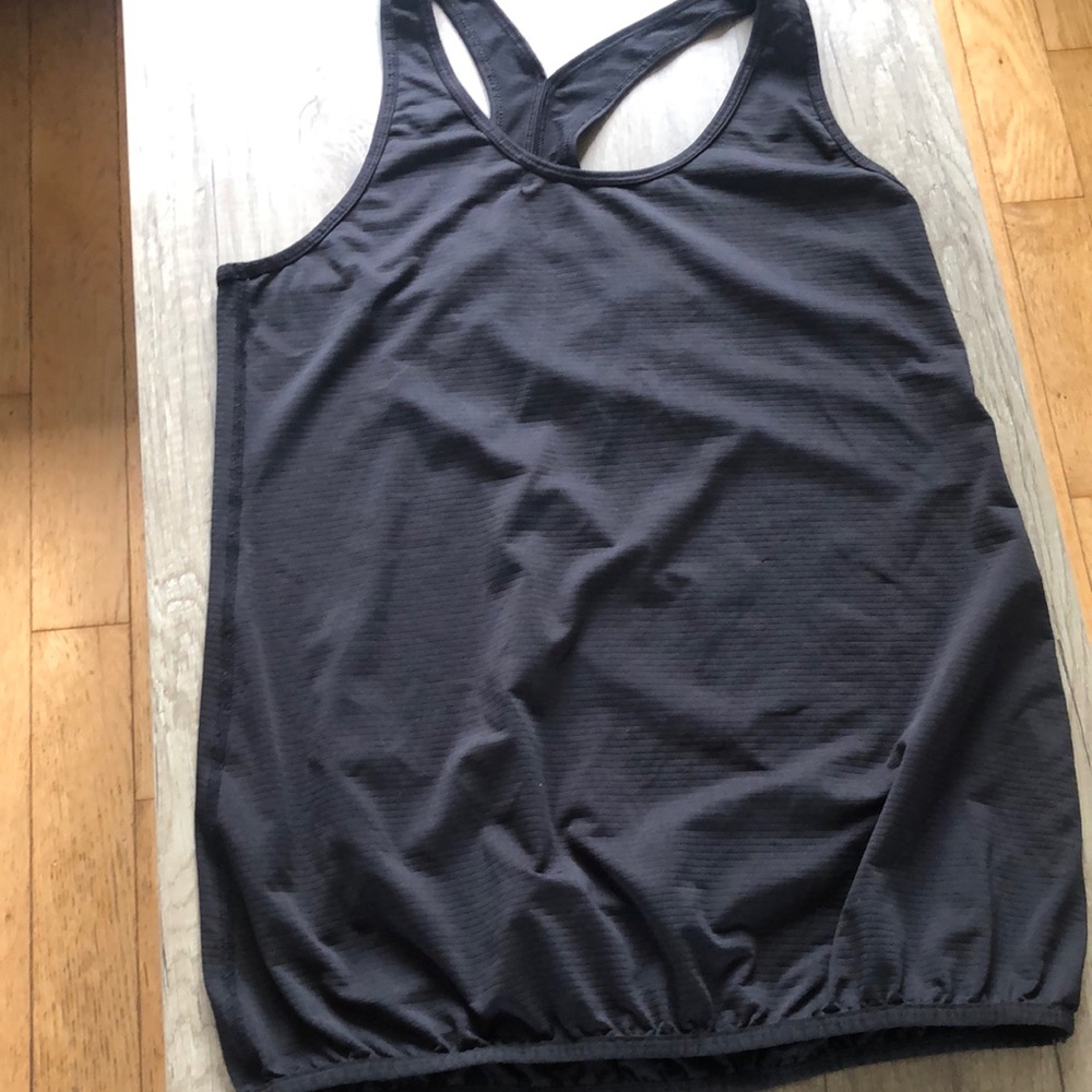 Black sport tank